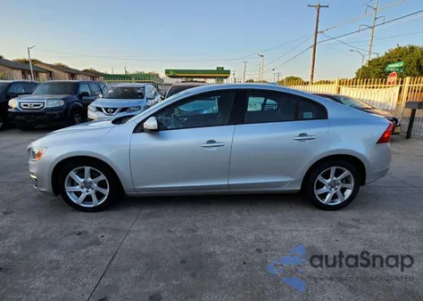 2014 Volvo S60 T5 z USA, uszkodzony, nr VIN YV1612FS5E2296652